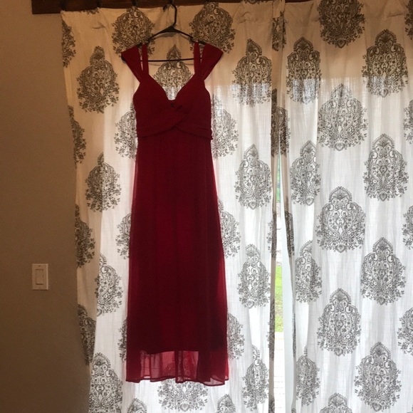 Red off the shoulder dress - Picture 2 of 2